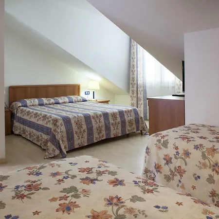 加拉加斯酒店 利尼亚诺萨比亚多罗